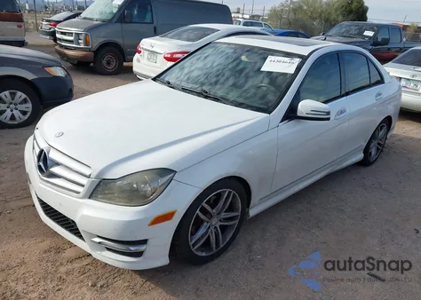 2013 Mercedes-Benz C 250 Sport from USA, damaged, VIN WDDGF4HB9DA773081